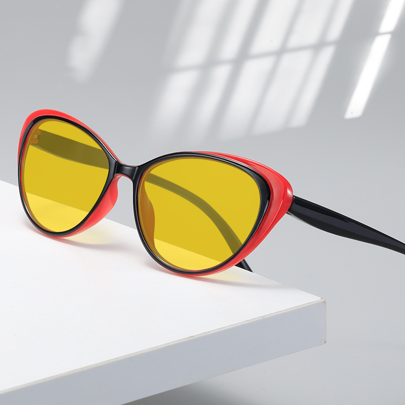 Okulary Retro Cat-Eye z Ochron – Retro Gaming Projector recenzja i cena